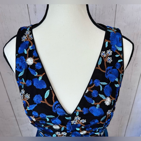 Belle Badgley Mischa Women’s Sandrine Dress Embroidered US 2 UK 6 - Picture 10 of 13